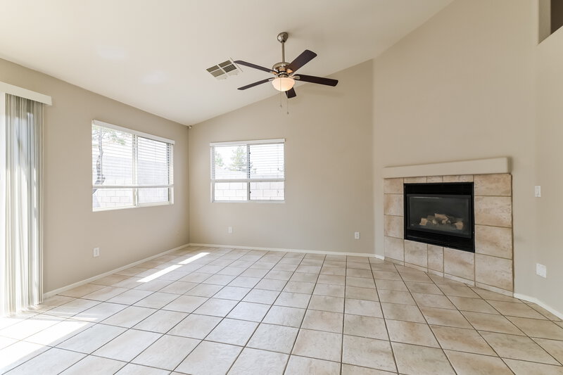 2,335/Mo, 245 Marks St Henderson, NV 89074 Family Room View