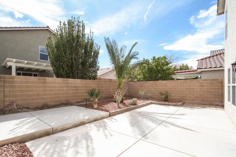 2,285/Mo, 6225 W Haleh Ave Las Vegas, NV 89141 Rear View 2