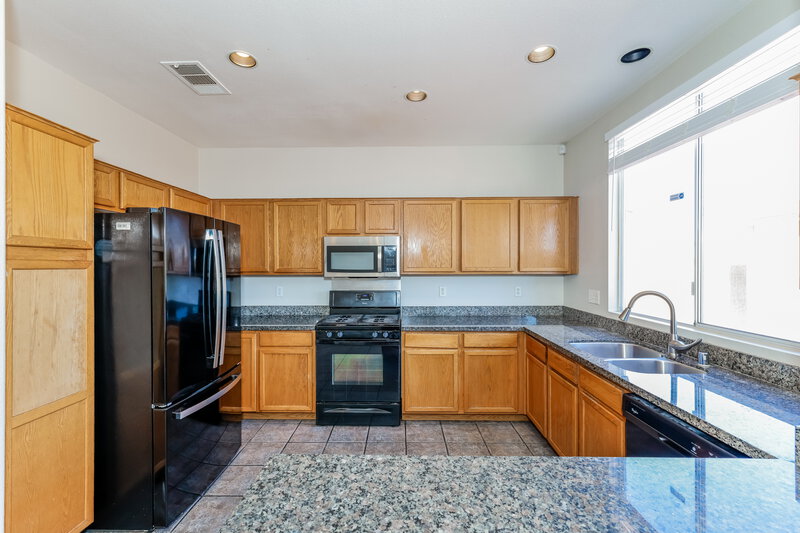 2,145/Mo, 9524 Friant St Las Vegas, NV 89123 Kitchen View