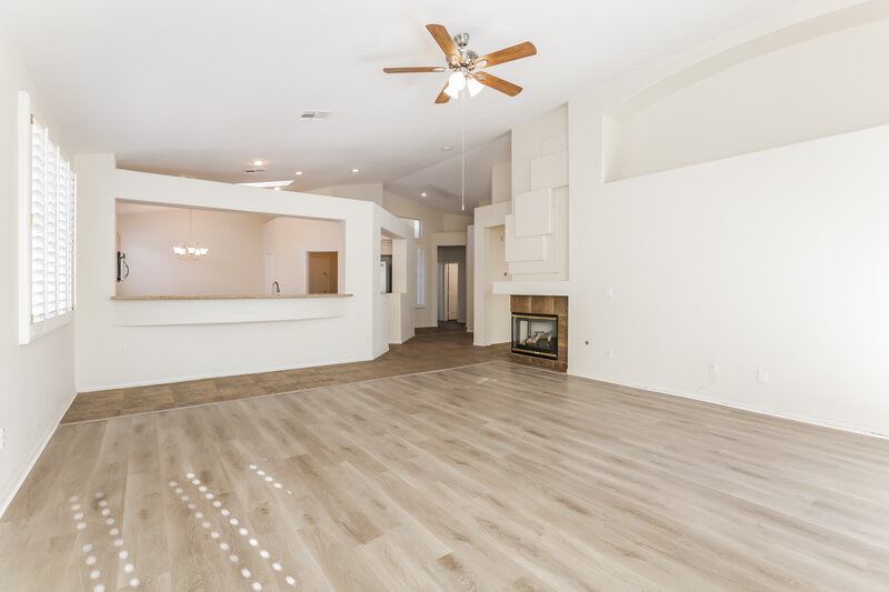 2,220/Mo, 45 Pangloss St Henderson, NV 89002 Living Room View 2