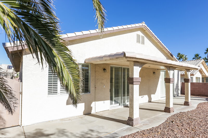 2,220/Mo, 45 Pangloss St Henderson, NV 89002 Rear View