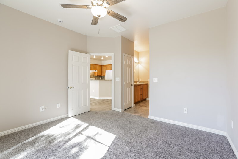 1,875/Mo, 10223 Villa Arceno Ave Las Vegas, NV 89135 Main Bedroom View