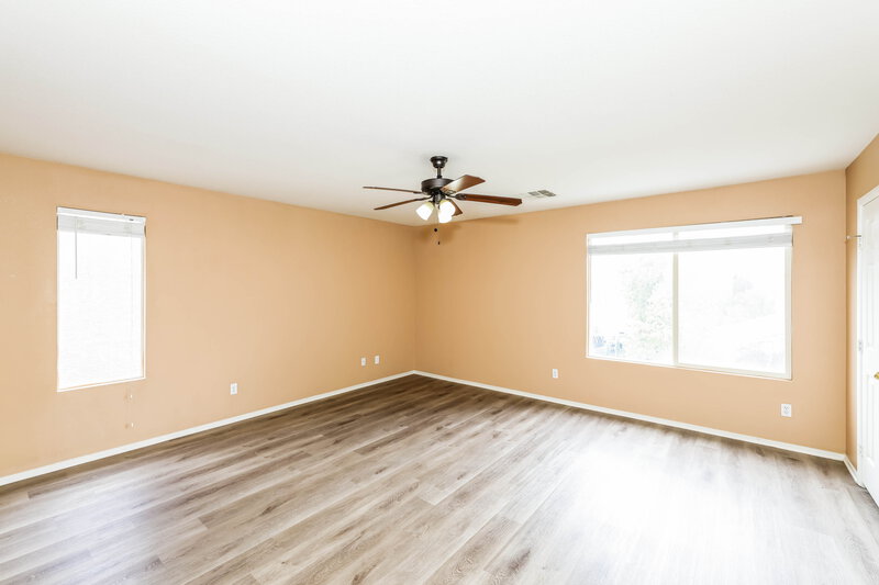 2,925/Mo, 5136 Marsh Butte St Las Vegas, NV 89148 Main Bedroom View
