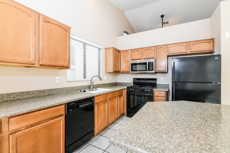 2,160/Mo, 8932 Shale Valley St Las Vegas, NV 89123 Kitchen View 2