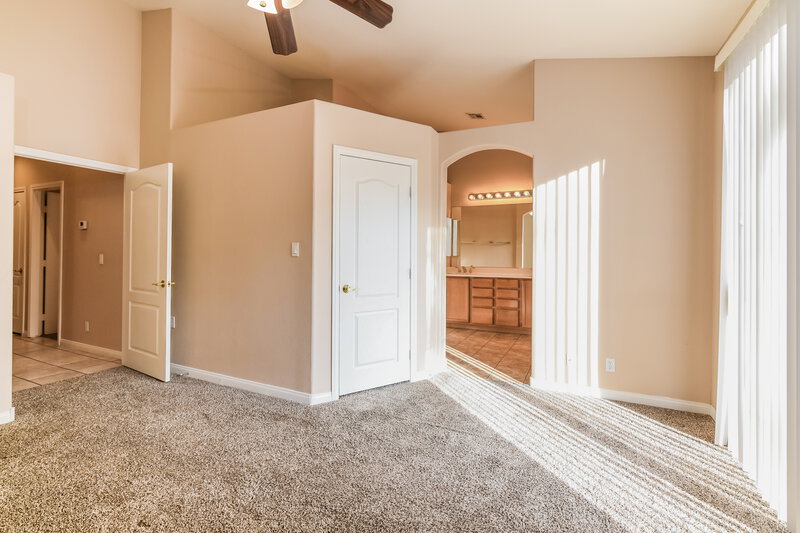 2,160/Mo, 8932 Shale Valley St Las Vegas, NV 89123 Main Bedroom View