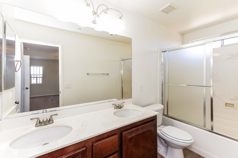 1,855/Mo, 1145 Paradise River Rd Henderson, NV 89002 Main Bathroom View