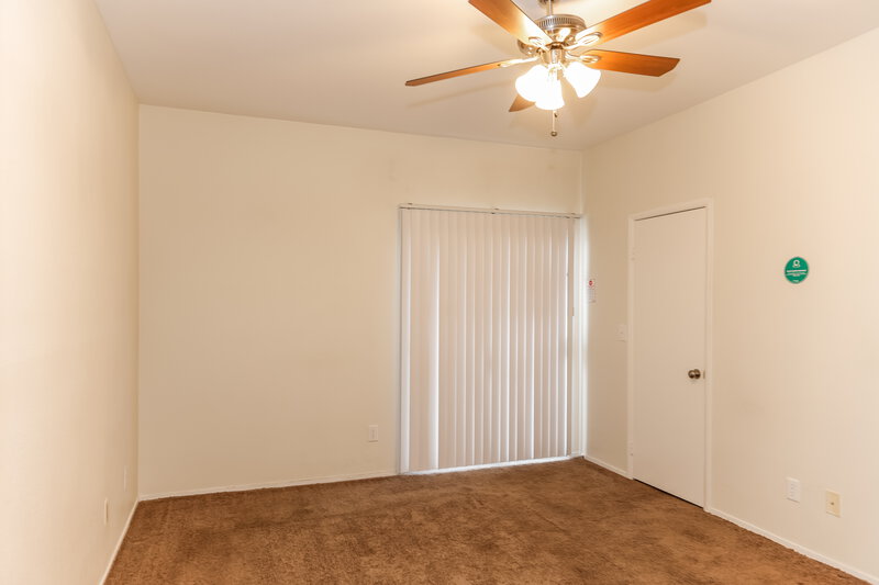 1,900/Mo, 462 Opal Dr Henderson, NV 89015 Main Bedroom View 2