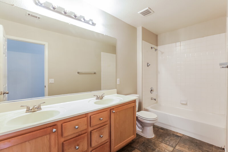 1,955/Mo, 6364 Gentlewood Ave Las Vegas, NV 89130 Bathroom View