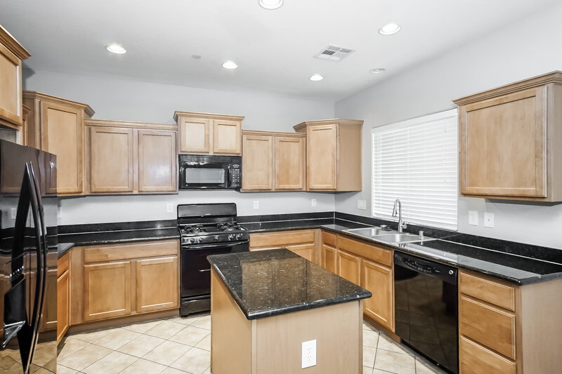 2,435/Mo, 1038 Copper Palm Ct Henderson, NV 89002 Kitchen View