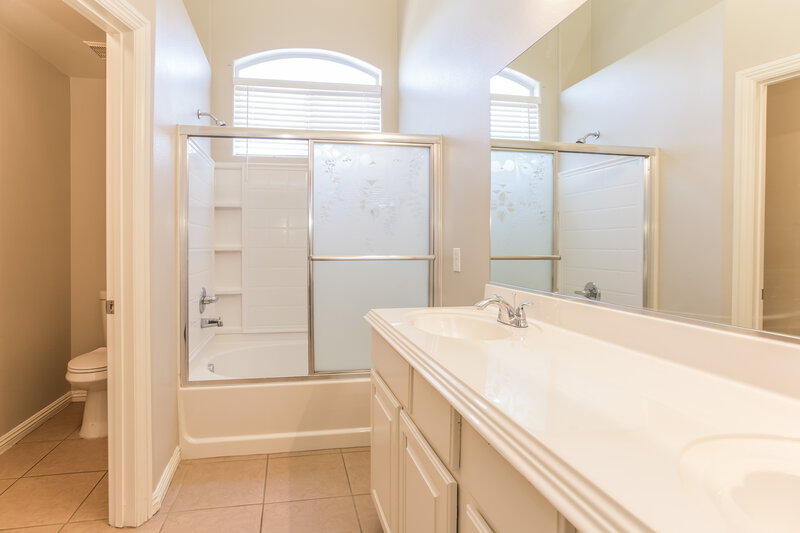 1,620/Mo, 5504 High Wager Way Unit 103 Las Vegas, NV 89122 Master Bathroom View