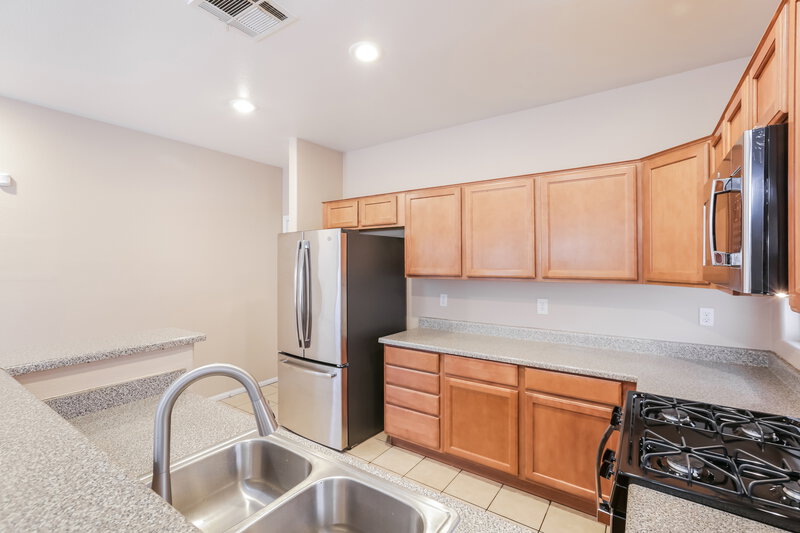 2,410/Mo, 8577 Peaceful Dreams St Las Vegas, NV 89139 Kitchen View