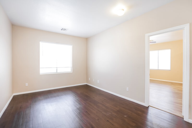 2,410/Mo, 8577 Peaceful Dreams St Las Vegas, NV 89139 Bedroom View 4