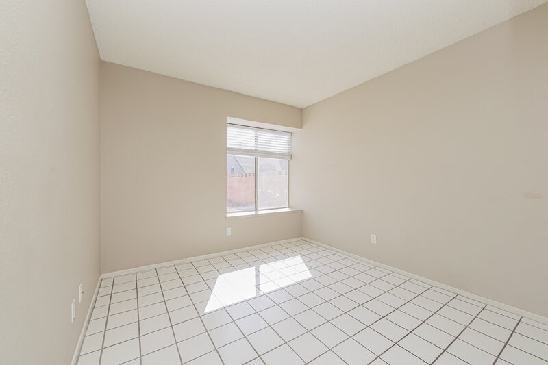 1,880/Mo, 4421 McBride Dr Las Vegas, NV 89108 Bedroom View