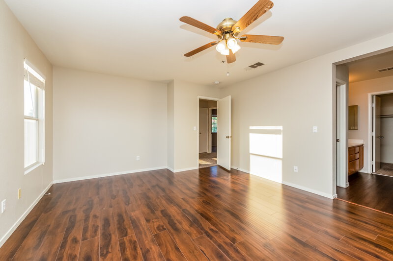 2,040/Mo, 8624 Majestic Pine Ave Las Vegas, NV 89143 Main Bedroom View