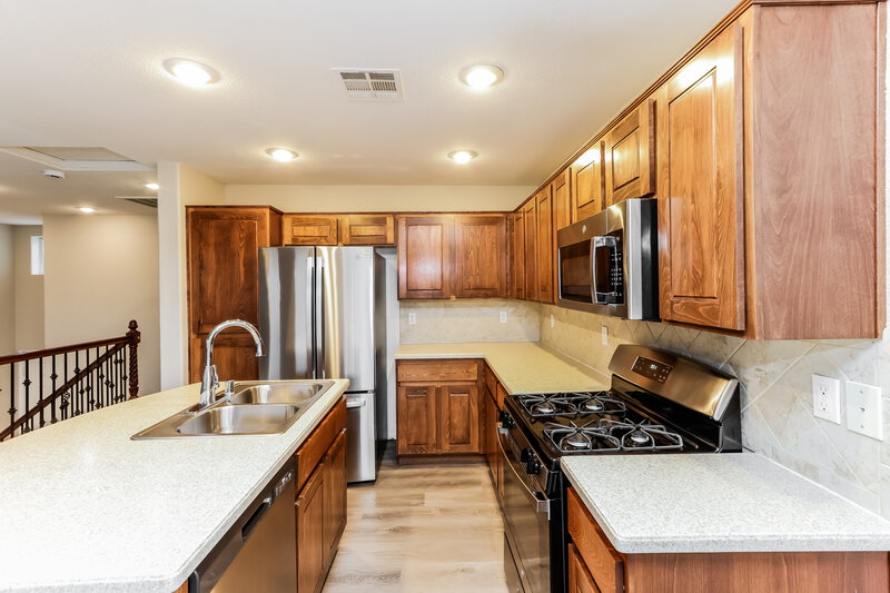 2,175/Mo, 9394 Black Wolf Ave Las Vegas, NV 89178 Kitchen View