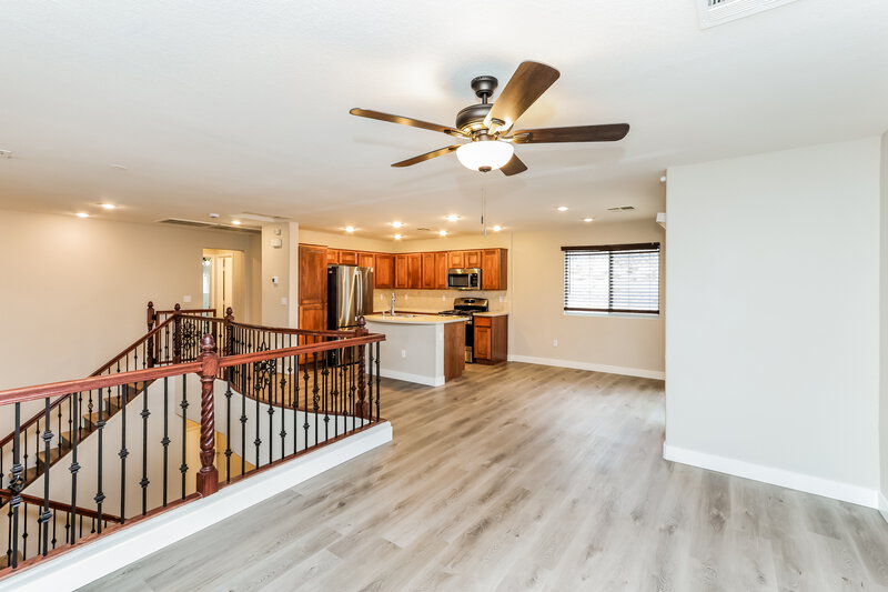 2,175/Mo, 9394 Black Wolf Ave Las Vegas, NV 89178 Family Room View 2