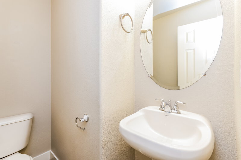 2,175/Mo, 9394 Black Wolf Ave Las Vegas, NV 89178 Bathroom View 2