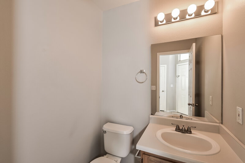 2,555/Mo, 3940 Camryn Holly St Las Vegas, NV 89129 Bathroom View