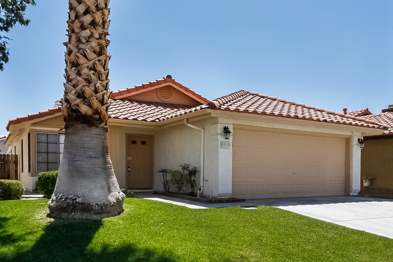 1,910/Mo, 4616 Belshire Dr Las Vegas, NV 89147 Front View