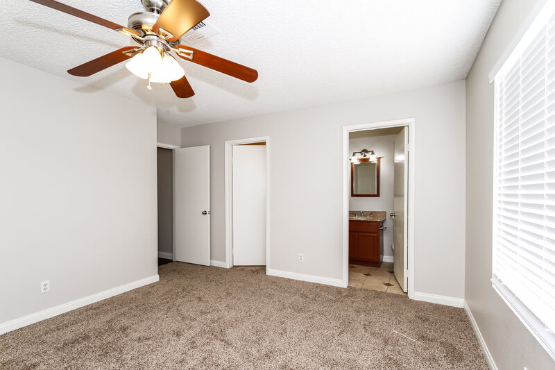 1,910/Mo, 4616 Belshire Dr Las Vegas, NV 89147 Master Bedroom View