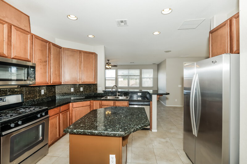 2,775/Mo, 132 Rolling Cove Ave Henderson, NV 89011 Kitchen View