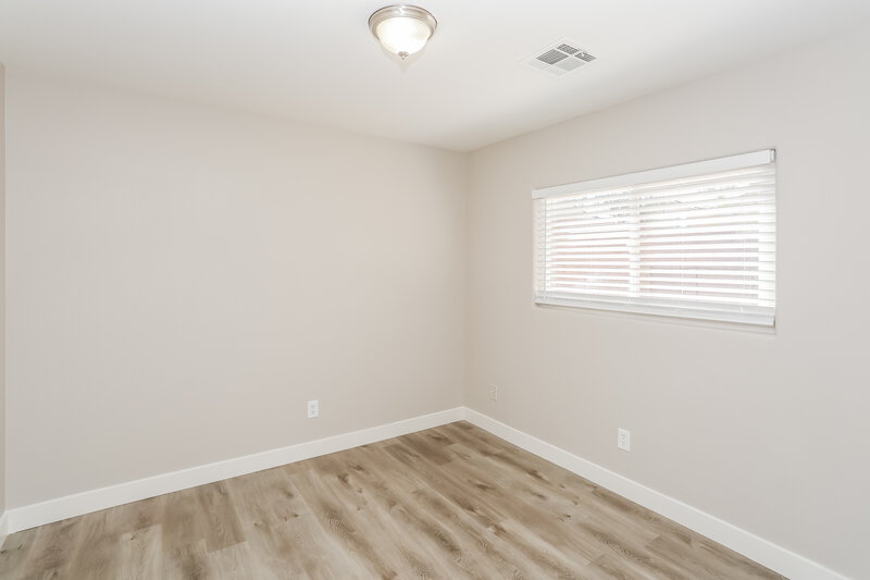 2,365/Mo, 7483 Edgecove Ct Las Vegas, NV 89139 Bedroom View