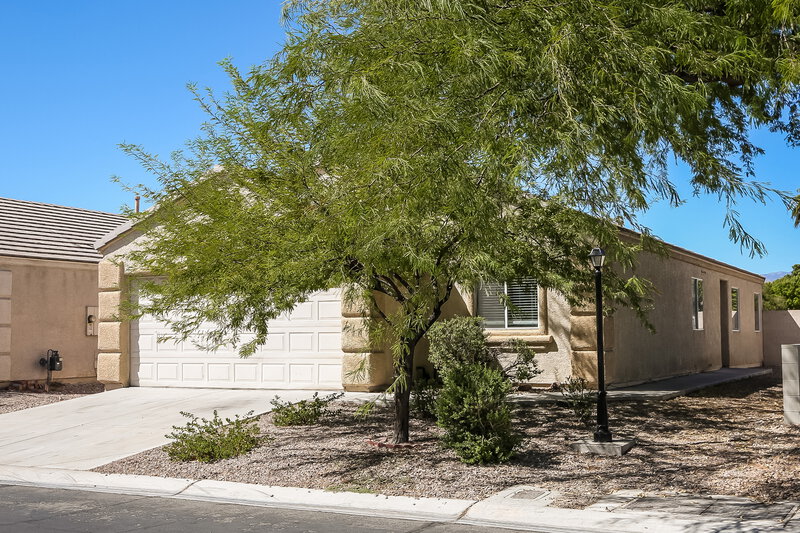 1,885/Mo, 5420 Pepperpike Ave Las Vegas, NV 89130 Front View