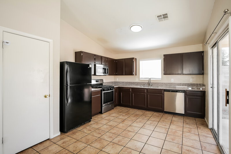 1,885/Mo, 5420 Pepperpike Ave Las Vegas, NV 89130 Kitchen View