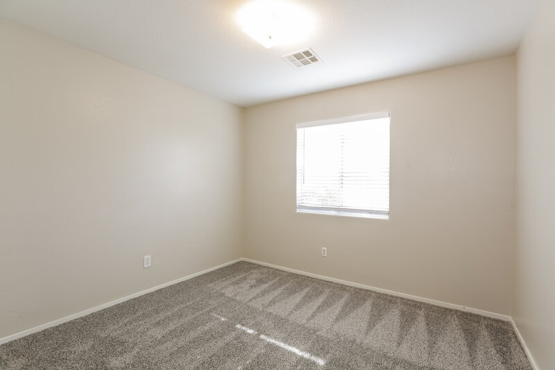 2,040/Mo, 5420 Pepperpike Ave Las Vegas, NV 89130 Bedroom View