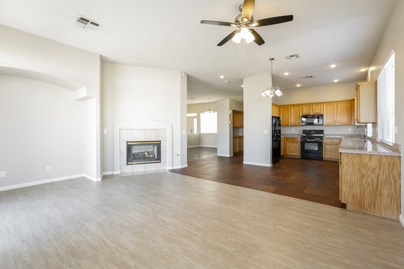 0/Mo, 5926 Garden Vista St Las Vegas, NV 89113 Living Room View 2