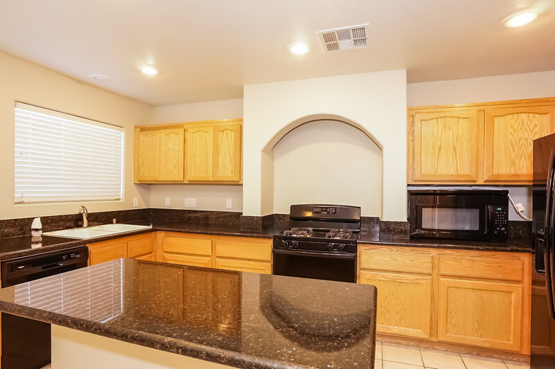 1,995/Mo, 7421 Catmint St Las Vegas, NV 89113 Kitchen View