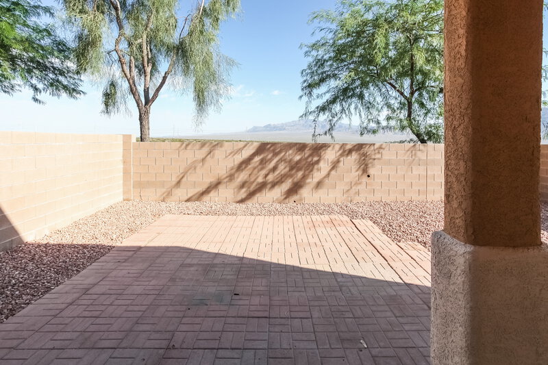 2,385/Mo, 9128 Black Elk Ave Las Vegas, NV 89143 Patio View