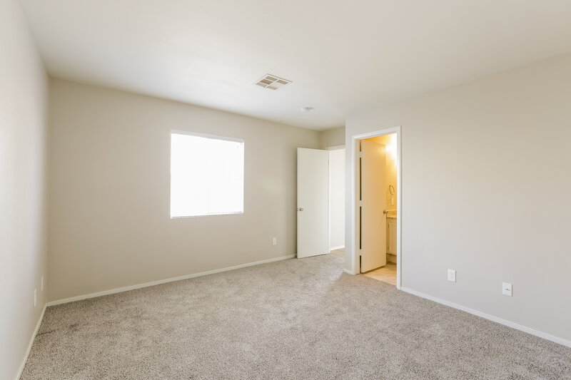 1,940/Mo, 841 Tollbrook Way Henderson, NV 89011 Main Bedroom View 2