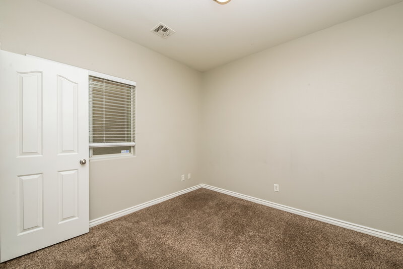2,030/Mo, 516 Bruny Island Ave North Las Vegas, NV 89081 Bedroom View 3