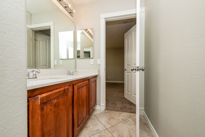 2,030/Mo, 516 Bruny Island Ave North Las Vegas, NV 89081 Bathroom View