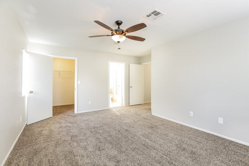 2,055/Mo, 9027 Hollow Green Dr Las Vegas, NV 89129 Misc View 7