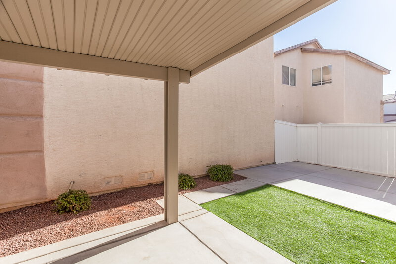 2,285/Mo, 4509 Dagnar Ct North Las Vegas, NV 89031 Rear View 2