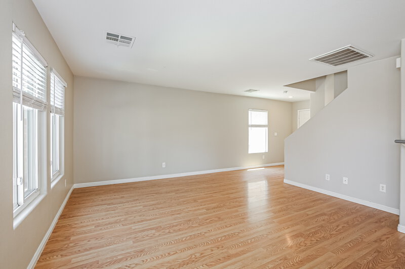 2,070/Mo, 8408 Warthen Meadows St Las Vegas, NV 89131 Living Room View 3