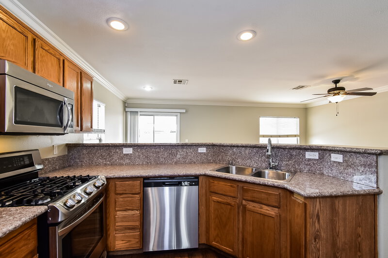 2,225/Mo, 5340 Hadley Ct North Las Vegas, NV 89031 Kitchen View 2