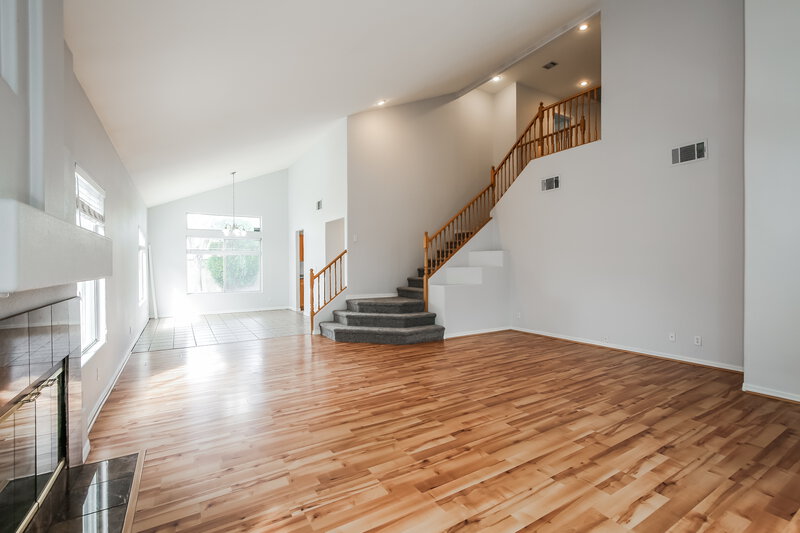 2,345/Mo, 7712 Sparrowgate Ave Las Vegas, NV 89131 Living Room View 2