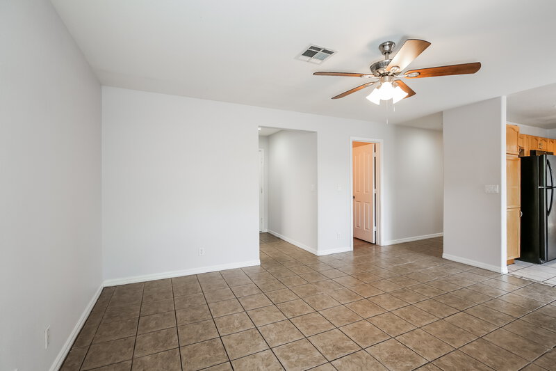 2,345/Mo, 7712 Sparrowgate Ave Las Vegas, NV 89131 Family Room View 2