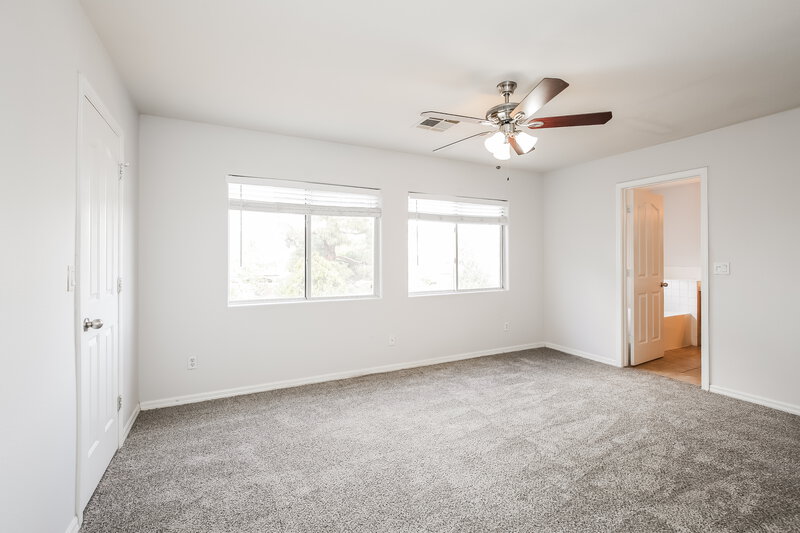 2,345/Mo, 7712 Sparrowgate Ave Las Vegas, NV 89131 Main Bedroom View
