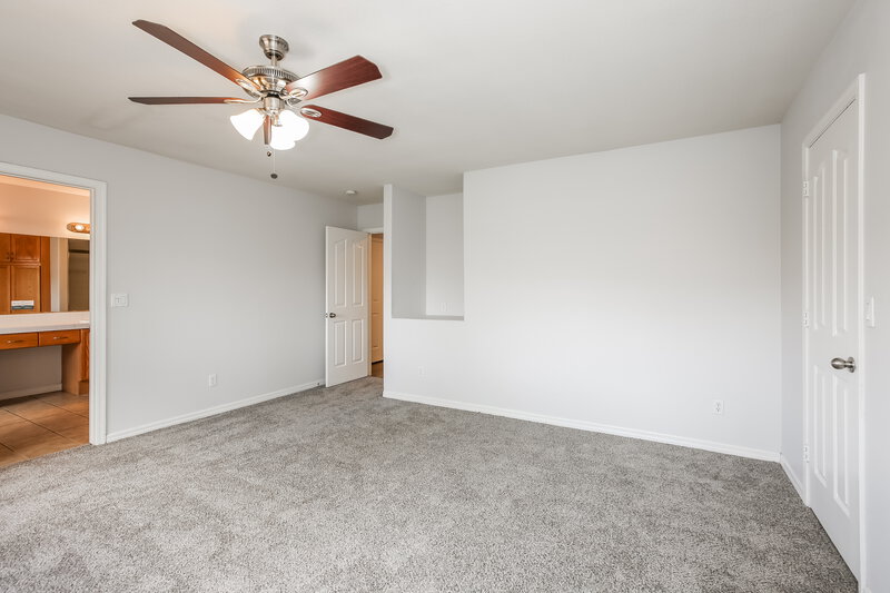 2,345/Mo, 7712 Sparrowgate Ave Las Vegas, NV 89131 Main Bedroom View 2