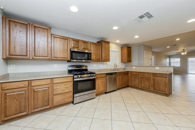 2,005/Mo, 325 Colorful Rain Ave North Las Vegas, NV 89031 Kitchen View 2