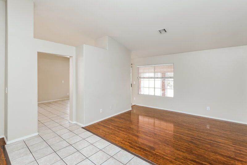 0/Mo, 5904 Red Umber Ave Las Vegas, NV 89130 Living Room View