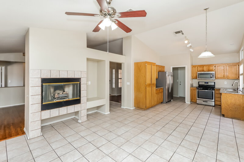 0/Mo, 5904 Red Umber Ave Las Vegas, NV 89130 Dining Room View