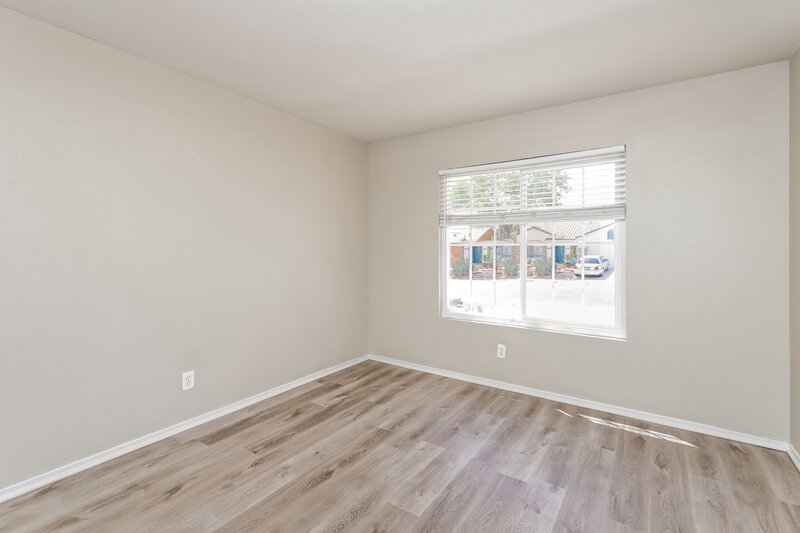0/Mo, 5904 Red Umber Ave Las Vegas, NV 89130 Bedroom View 3