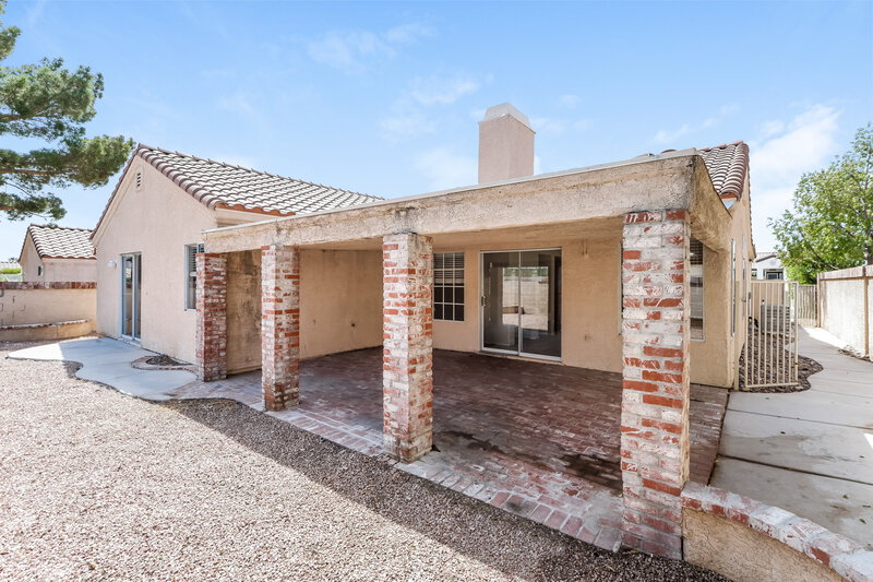 0/Mo, 5904 Red Umber Ave Las Vegas, NV 89130 Rear View