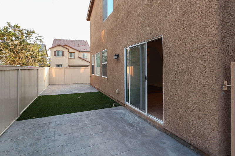 2,195/Mo, 7924 Kelburn Hill St Las Vegas, NV 89131 Rear View 2