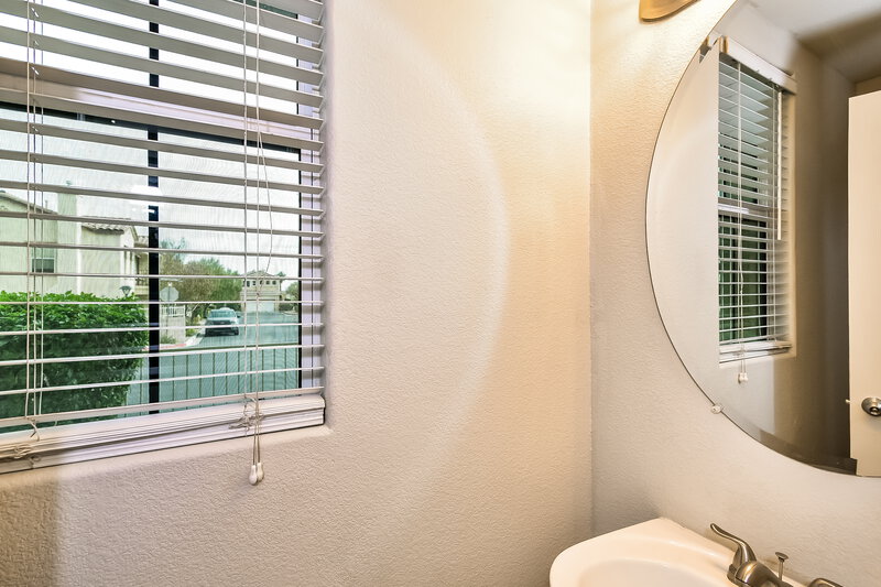 2,450/Mo, 8553 Zelkova Ct Las Vegas, NV 89149 Bathroom View